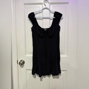 Target wild Fable dress
Size: XS Color: Black